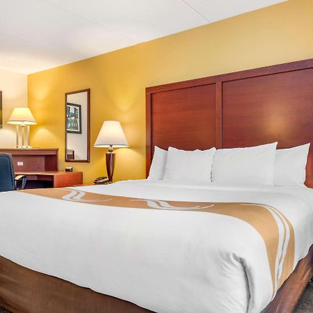 Quality Inn & Suites Zanesville Esterno foto