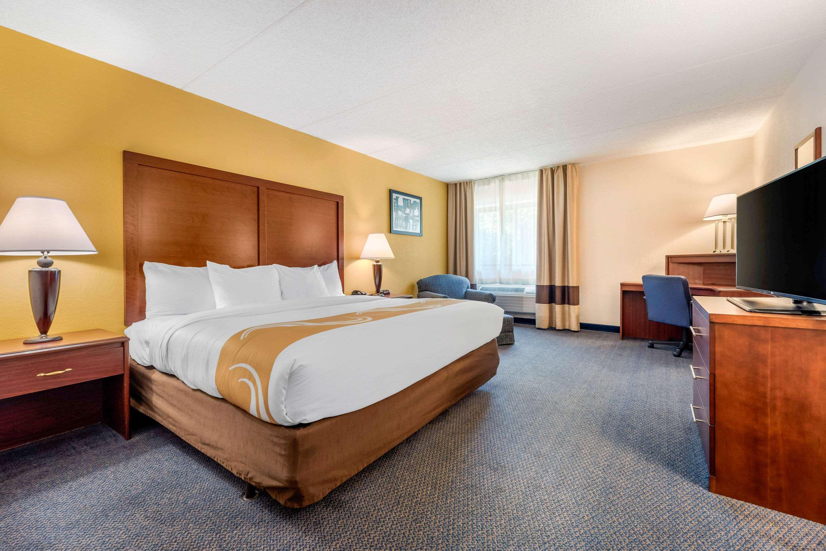 Quality Inn & Suites Zanesville Esterno foto