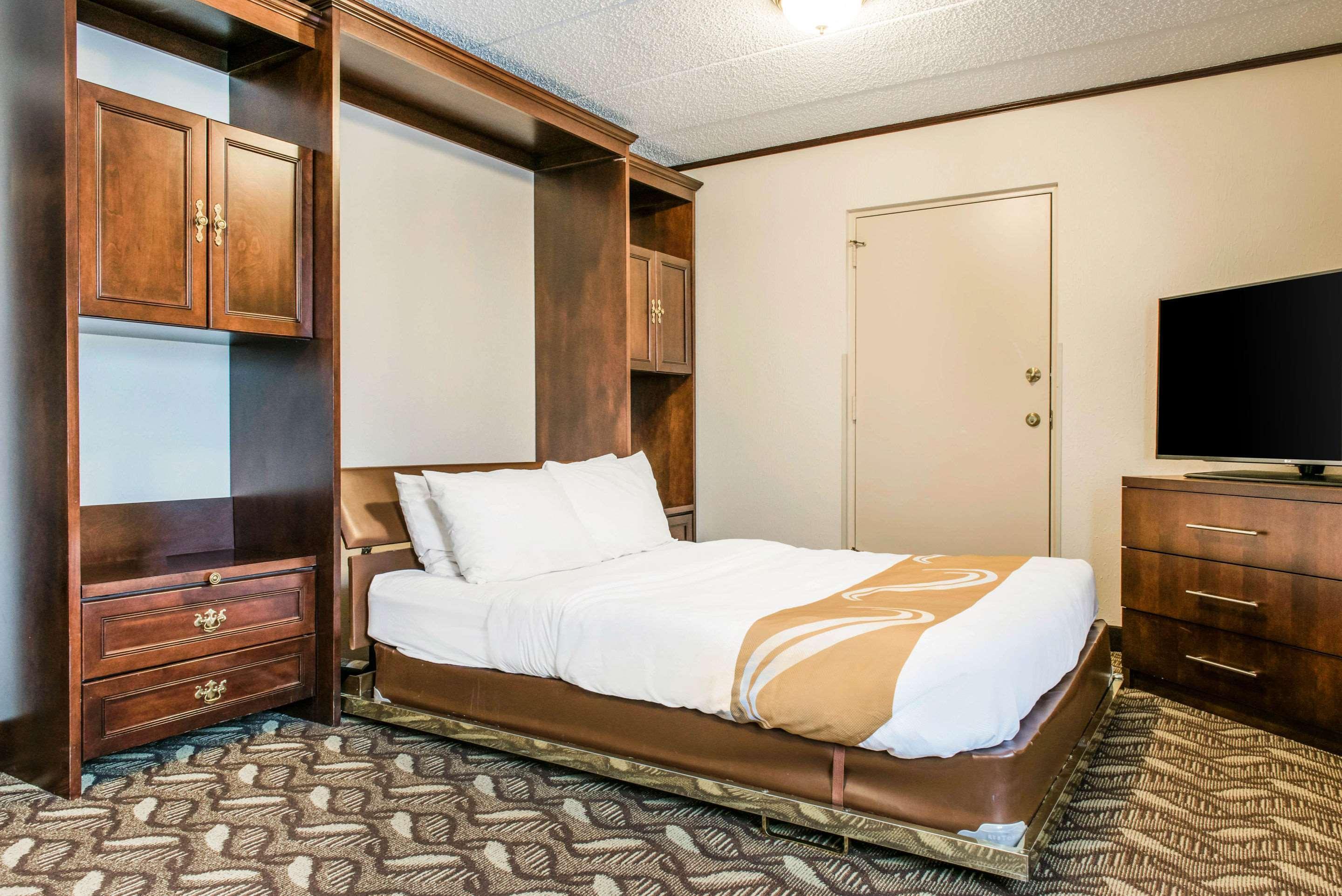 Quality Inn & Suites Zanesville Esterno foto