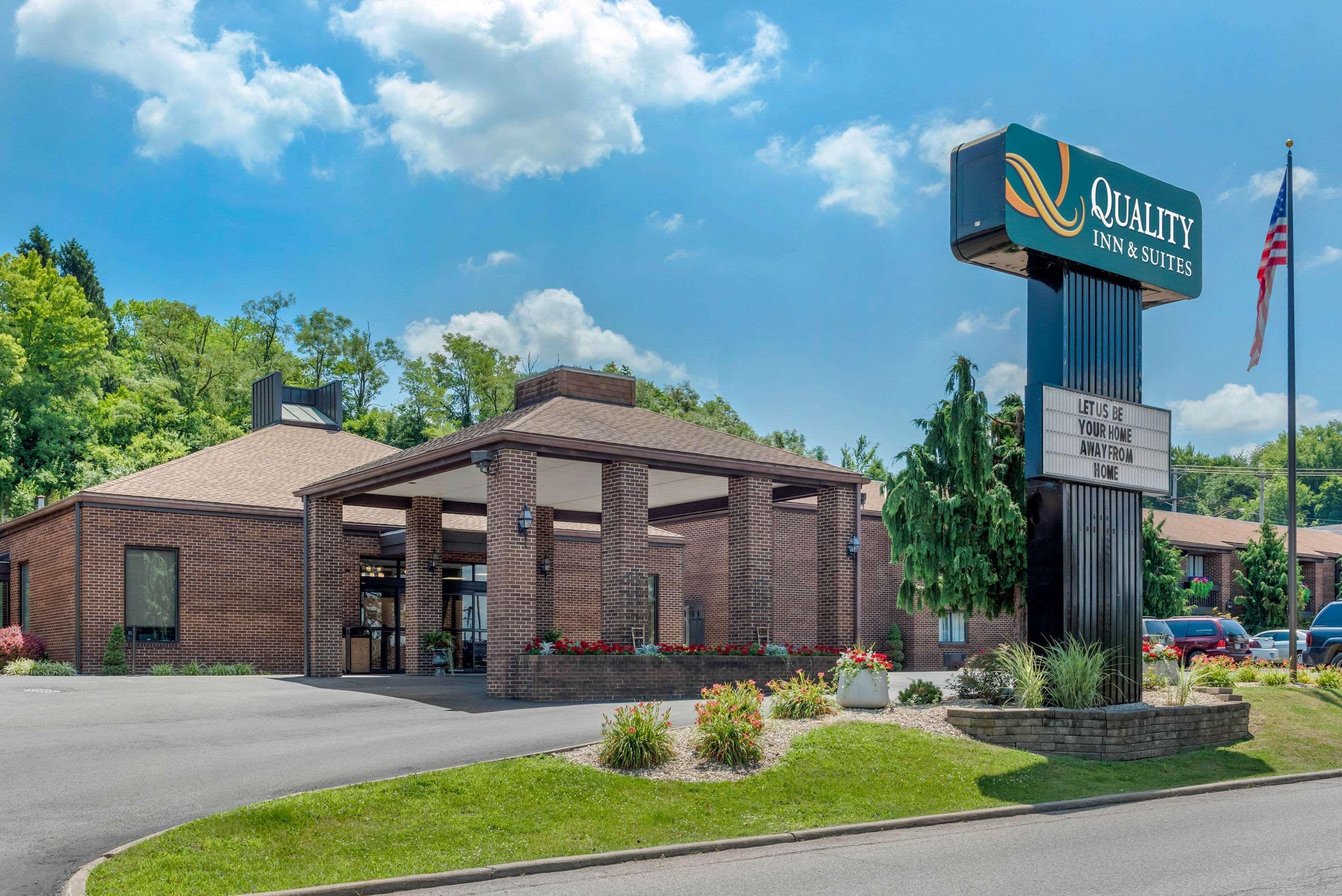 Quality Inn & Suites Zanesville Esterno foto