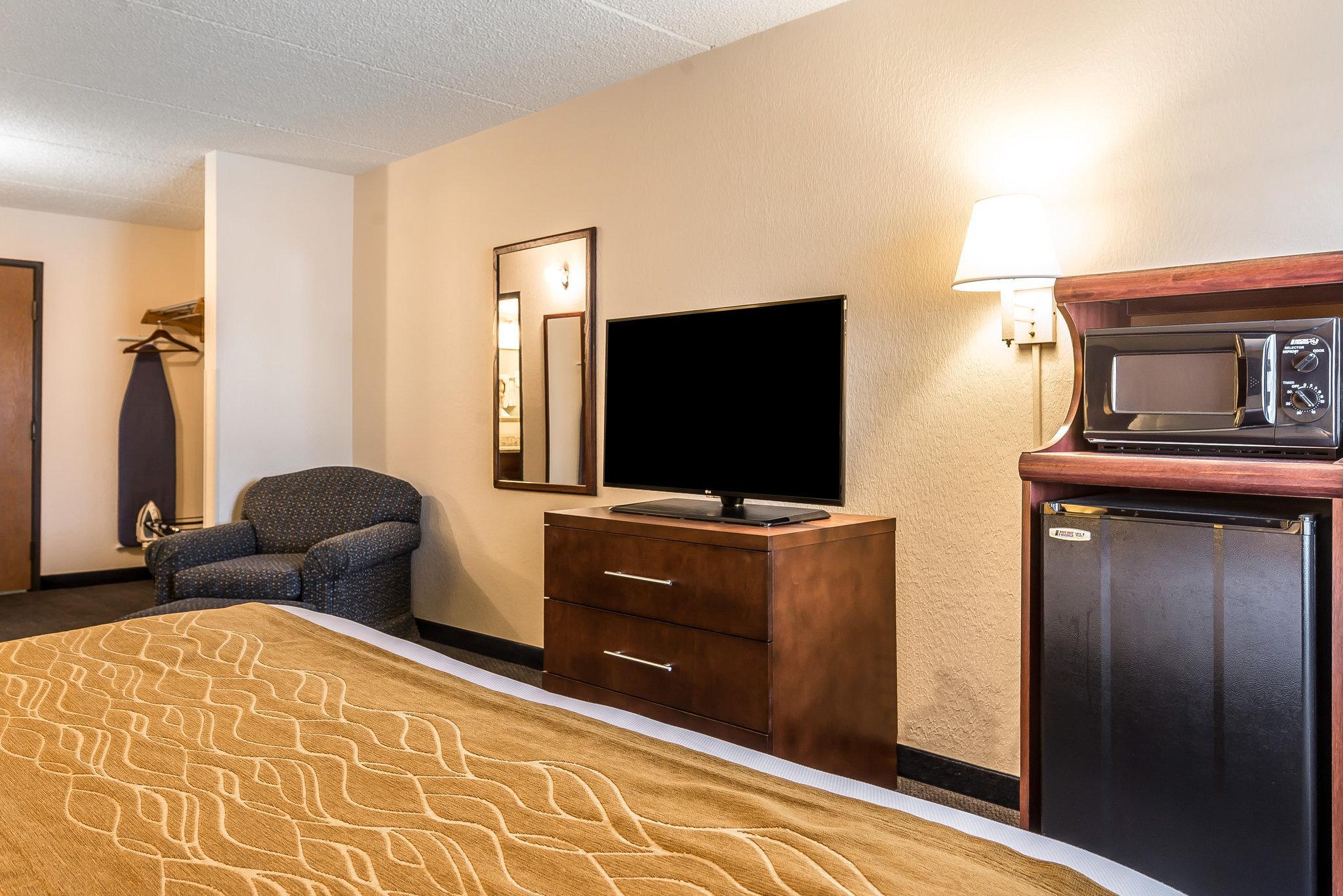 Quality Inn & Suites Zanesville Esterno foto