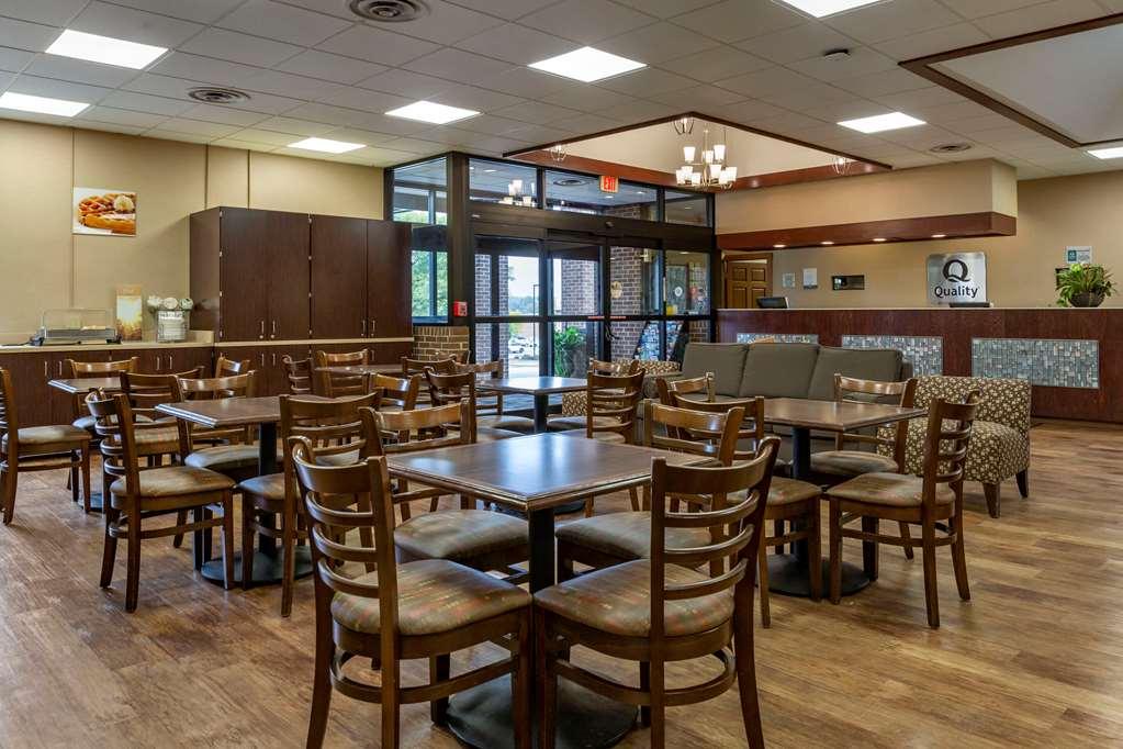 Quality Inn & Suites Zanesville Esterno foto